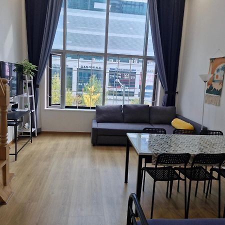 Hongdae Residence - 1Min From Hongik Uni Station Exit #1 Σεούλ Εξωτερικό φωτογραφία